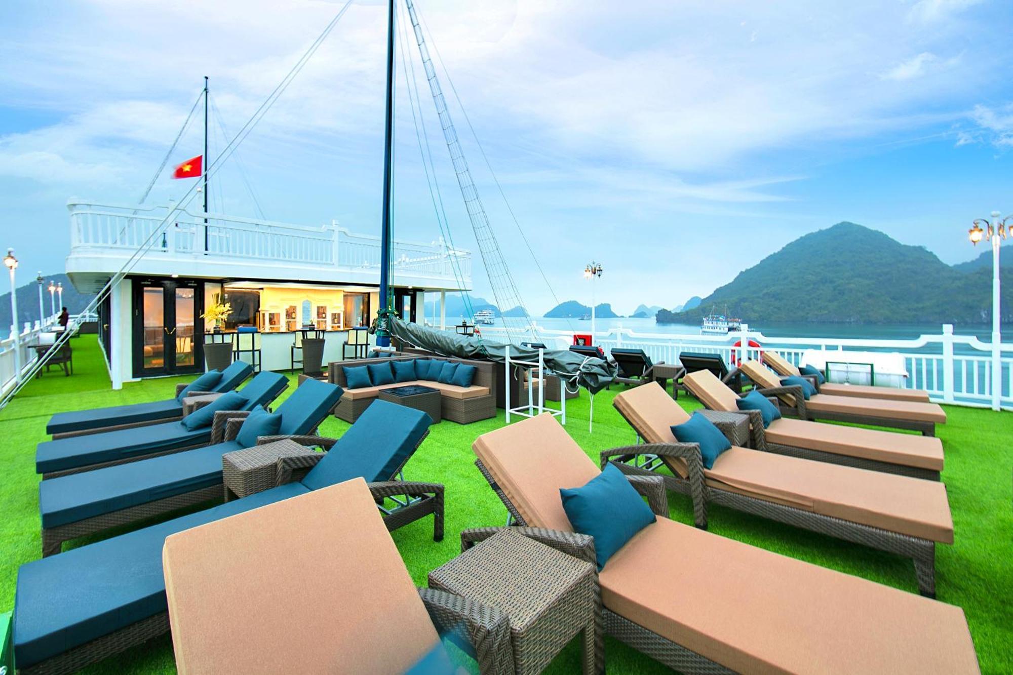 Le Journey Luxury Cruise Hotel Ha Long Exterior photo